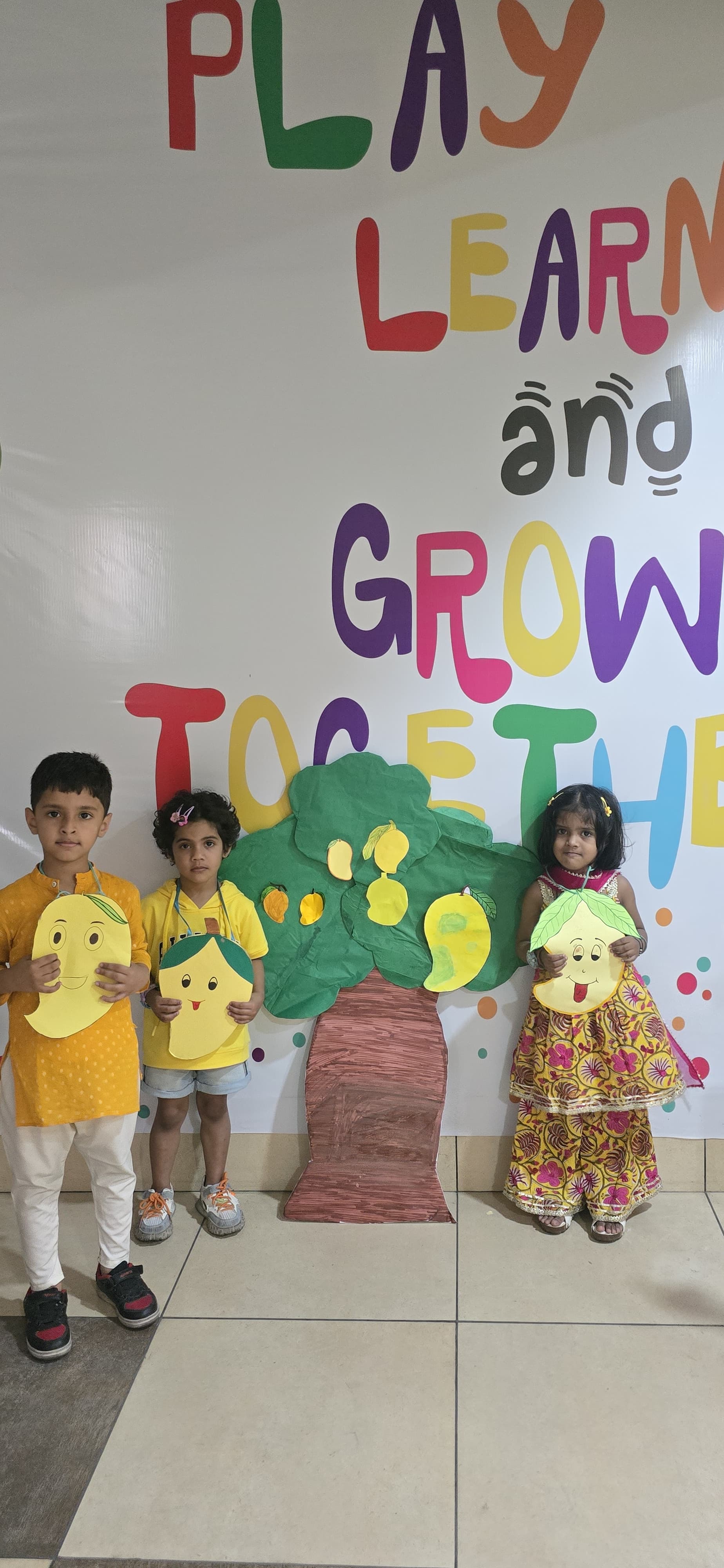 colour day yellow & mango party 3